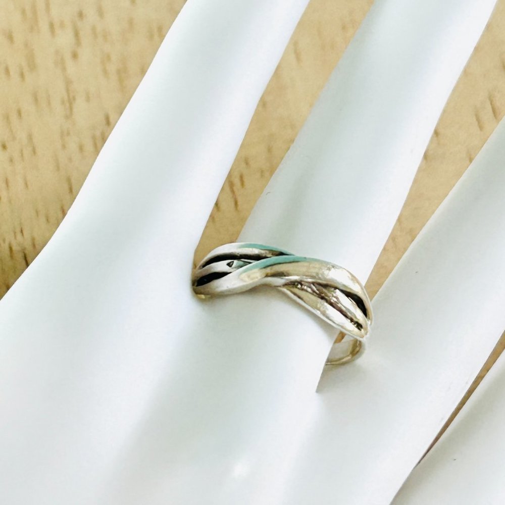 Vintage Sterling Silver Three Strand Twist Ring (size 8.5)